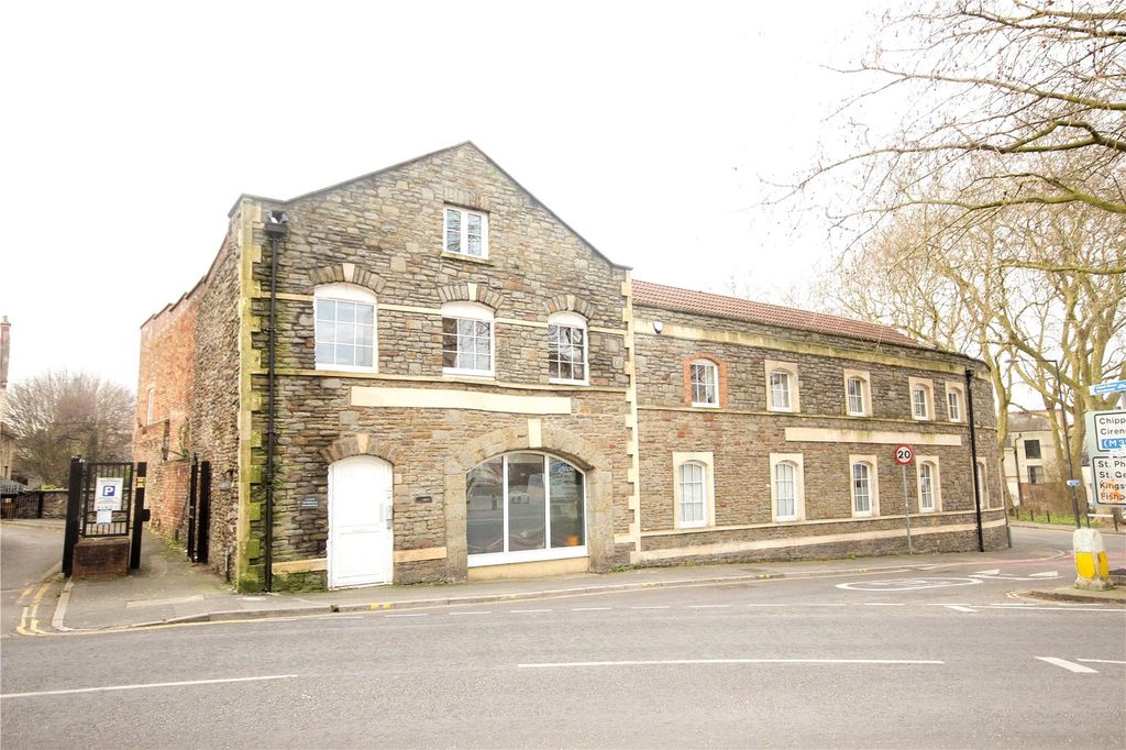Property photo 1 of 10 Picture No. 25