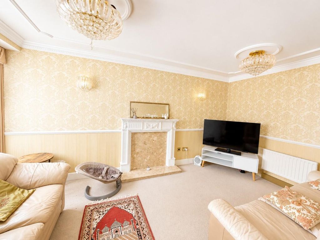 Property photo 3 of 13 Living Room