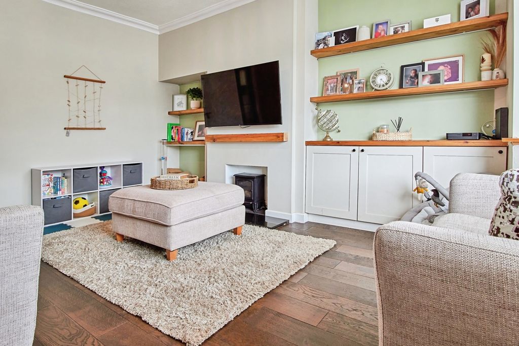 Property photo 3 of 20 Pbox-Img.Jpg