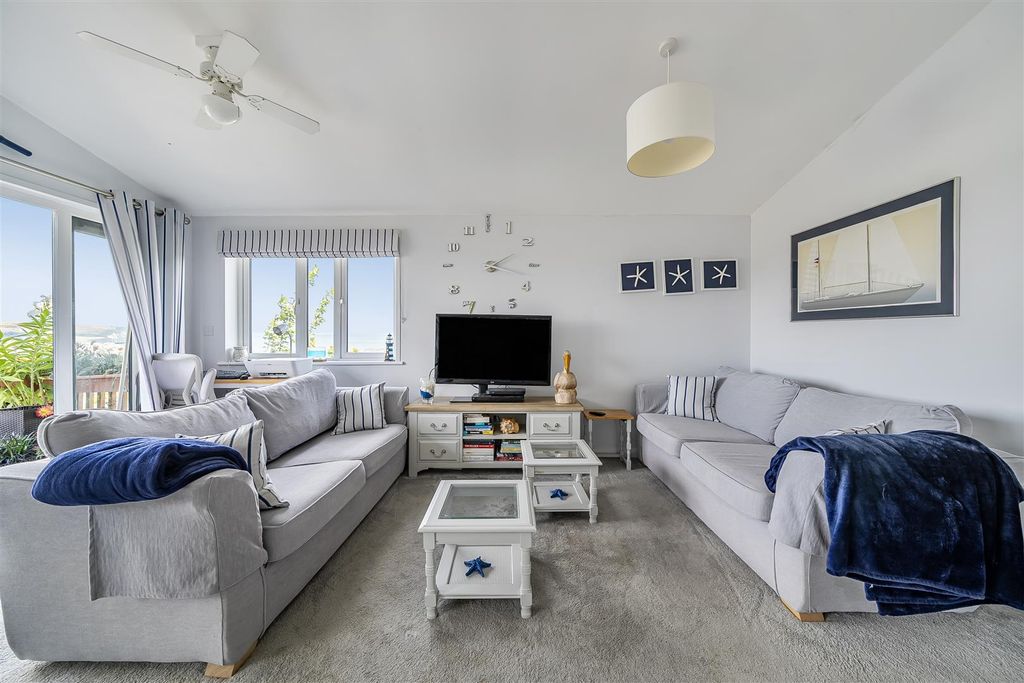 Property photo 2 of 23 1333559-20-688Cf464Cda02.Jpg