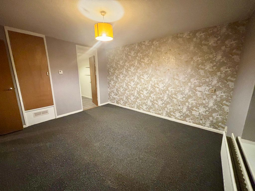 Property photo 3 of 8 Image