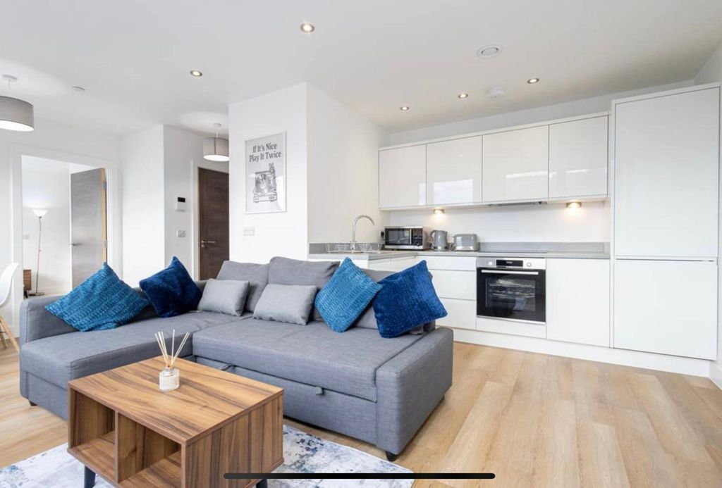 Property photo 1 of 8 Living Room1.Jpeg