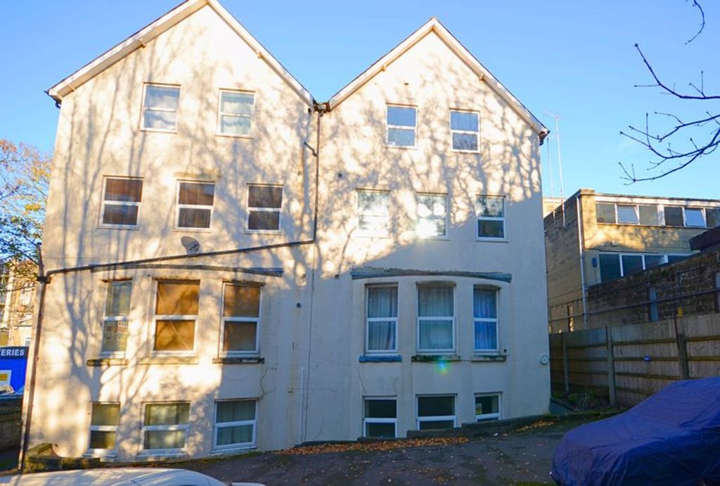 Property photo 1 of 8