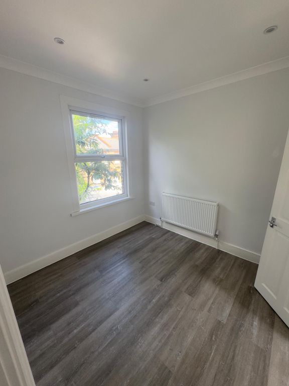 Property photo 3 of 16 Gallery