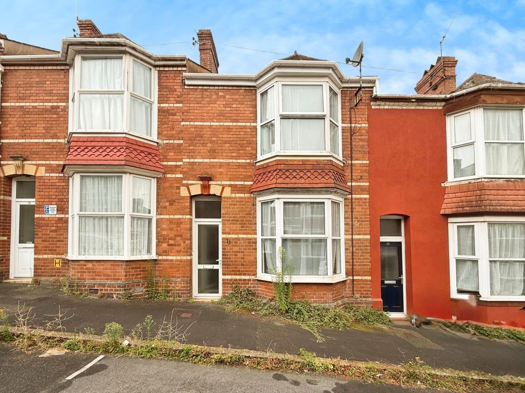 Property photo 1 of 11 Front