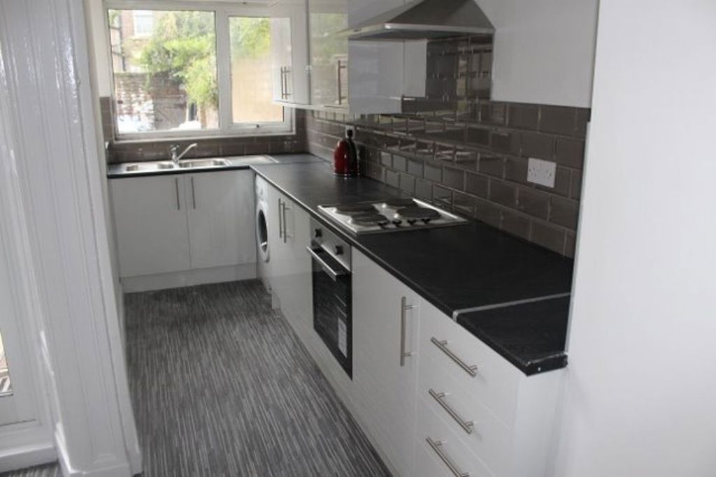 Property photo 3 of 27