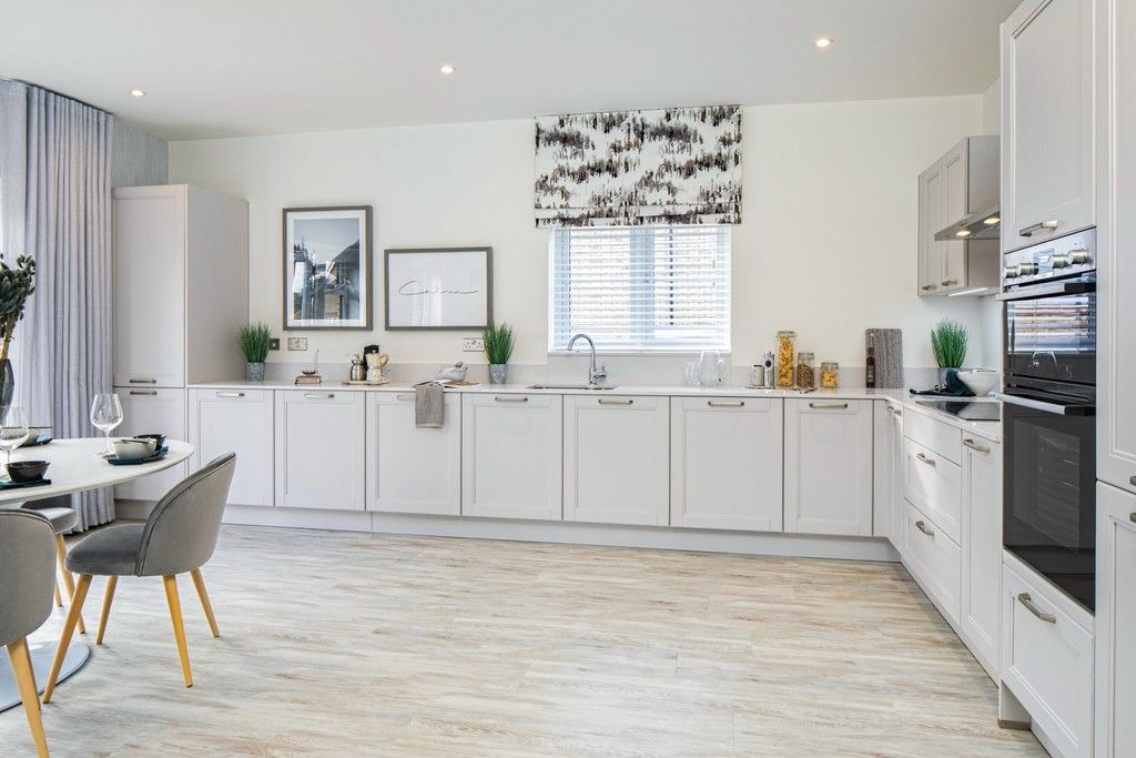 Property photo 2 of 13 Netherhall Gardens, Cambridge