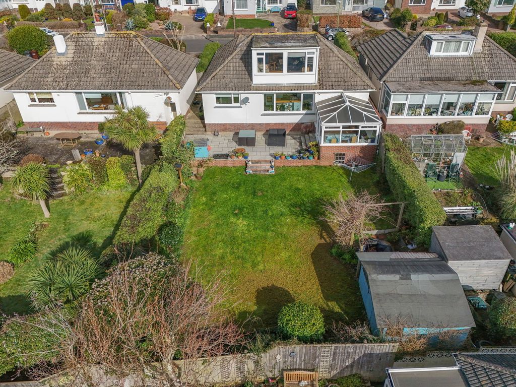 Property photo 3 of 23