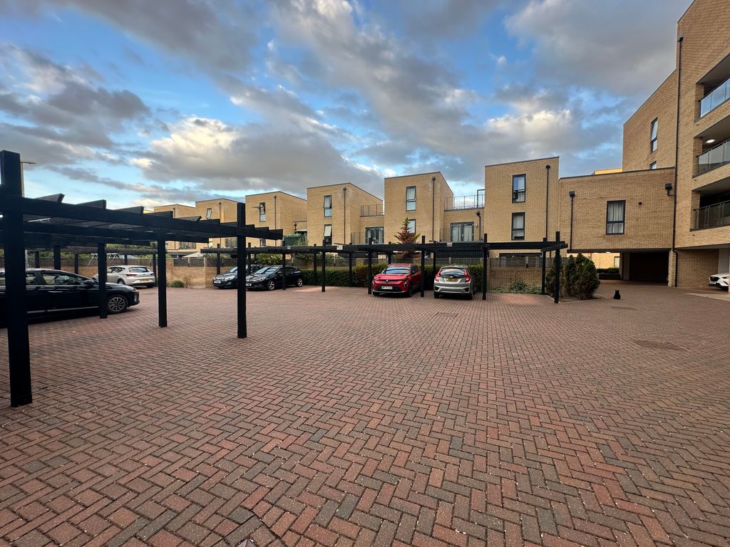 Property photo 2 of 16 Allocated Parking