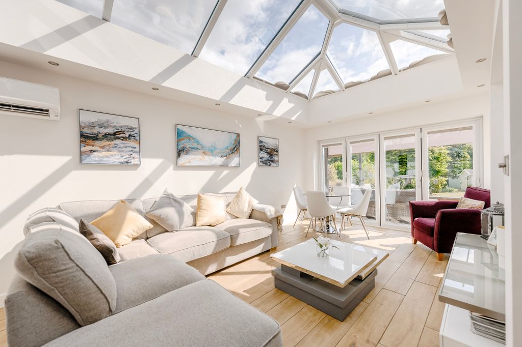 Property photo 2 of 23 Sun Room