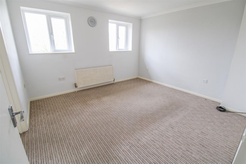 Property photo 2 of 6 Img_0401.Jpg