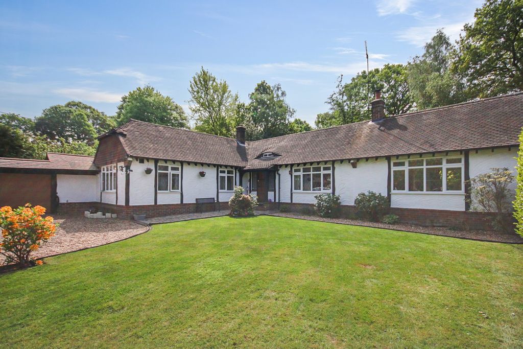Property photo 1 of 25