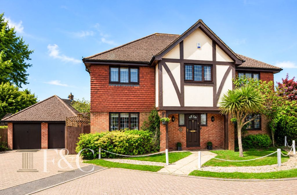 Property photo 1 of 23 422c7872-A3Ef-4Bf4-9643-c7E2F2260782