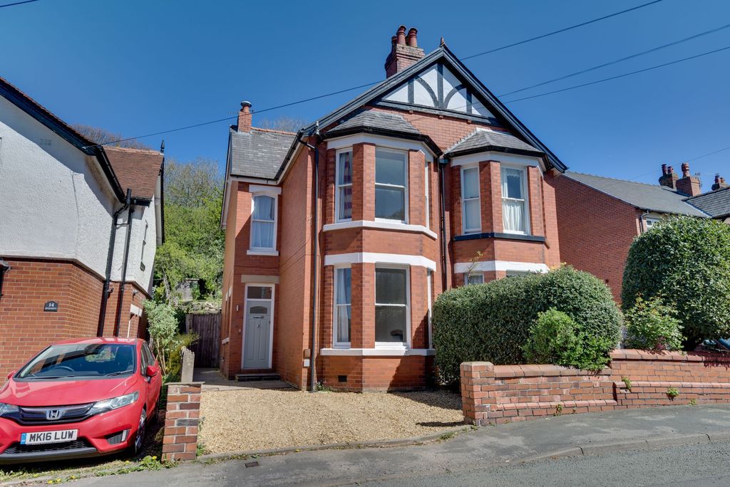 Property photo 1 of 24