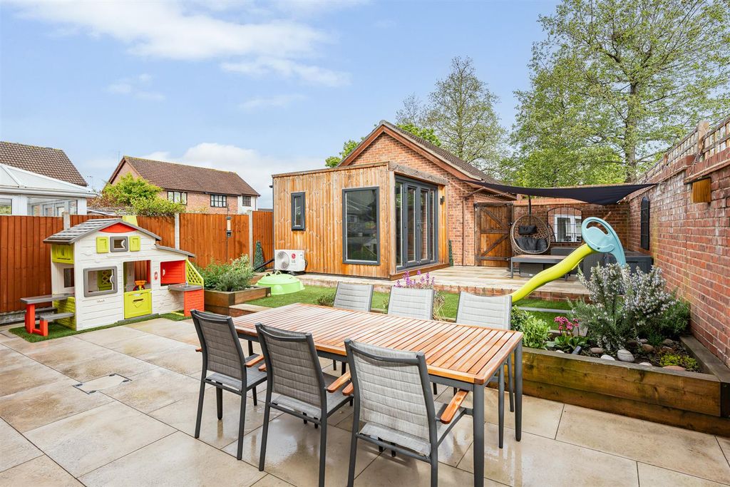 Property photo 2 of 24 External-5.Jpg