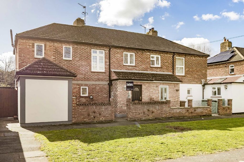 Property photo 1 of 8
