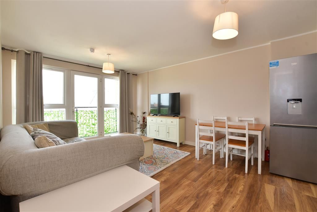 Property photo 1 of 10 Lounge/Dining Room