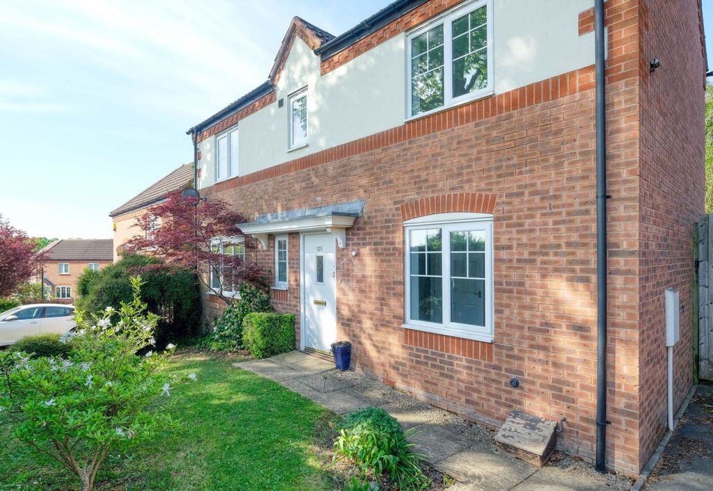 Property photo 2 of 21