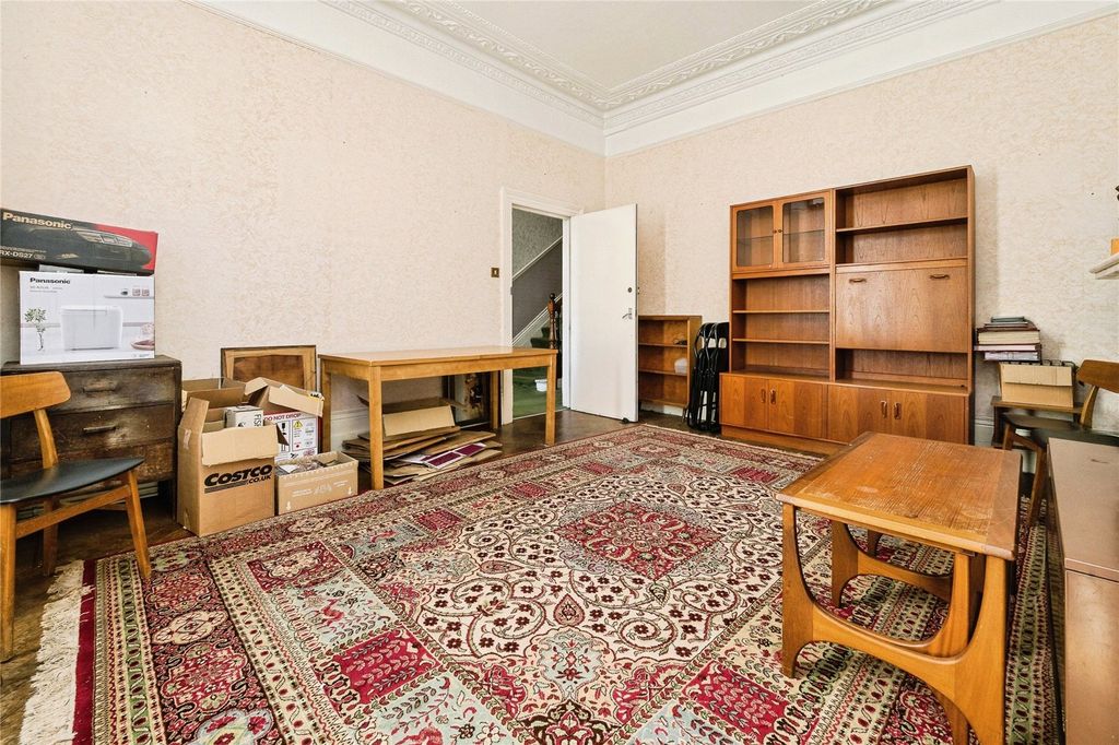Property photo 3 of 44 Picture No. 98