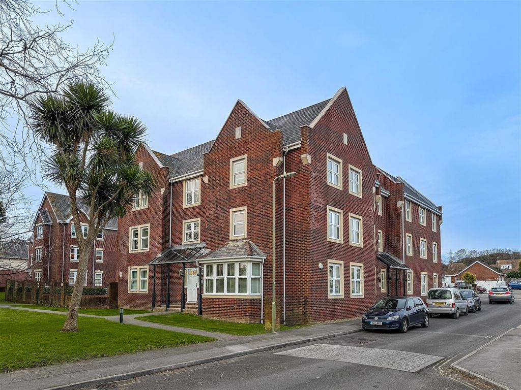 Property photo 1 of 16 Tem Front.Jpg