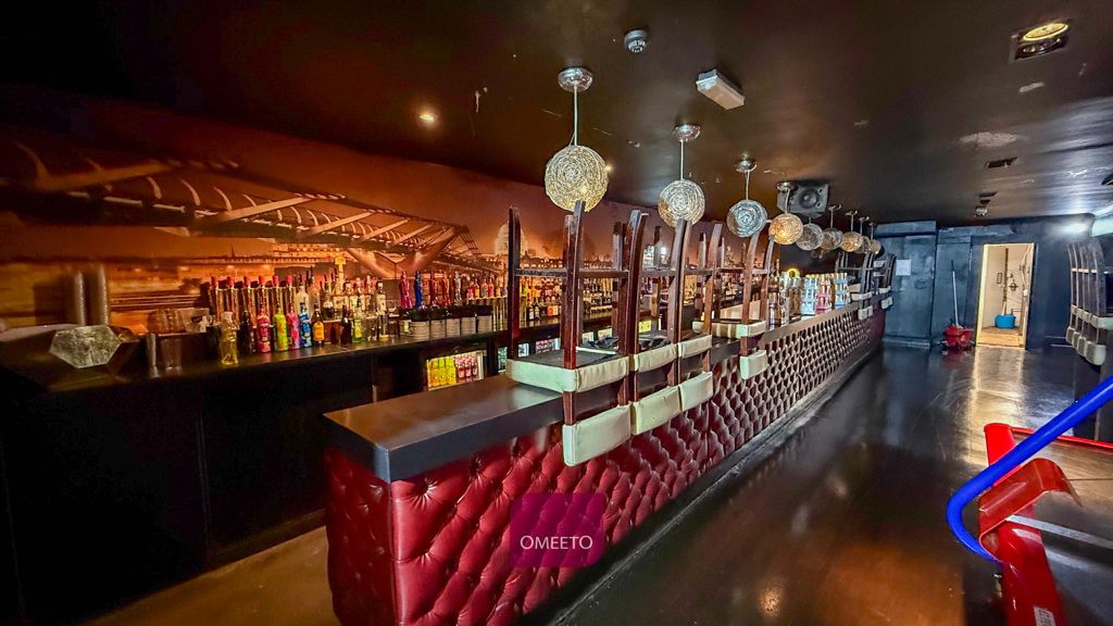 Property photo 3 of 16 Pub For Sale