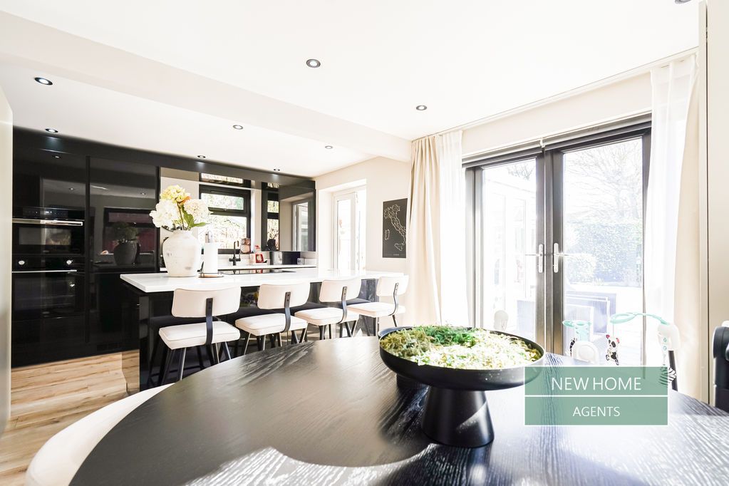 Property photo 2 of 34 Photo 25