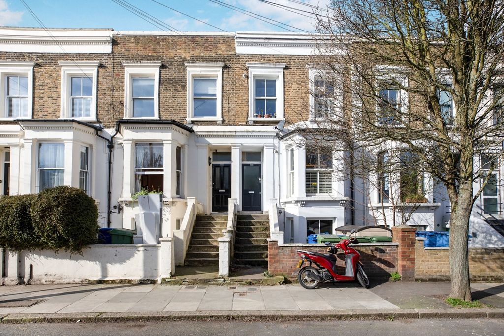 Property photo 3 of 10 571F0E98-Bbfd-Ef1...
