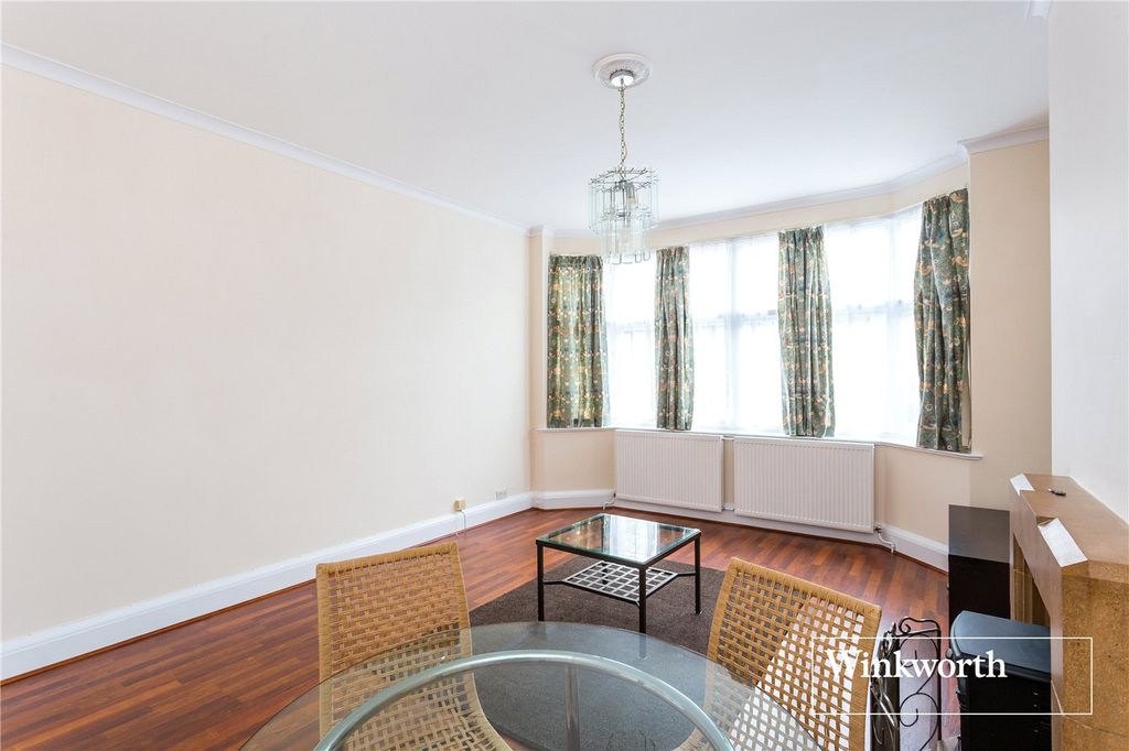Property photo 3 of 11 Picture No. 04
