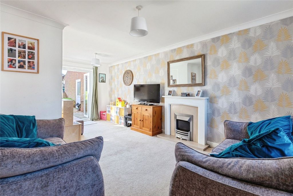 Property photo 2 of 23 Picture No. 02