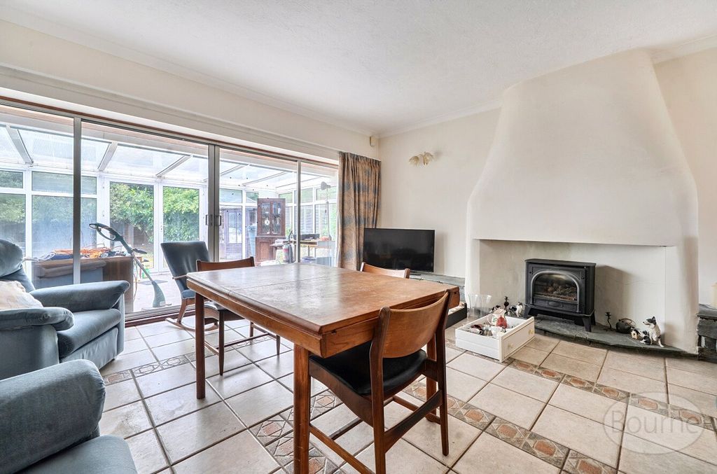 Property photo 2 of 17 Picture No. 20