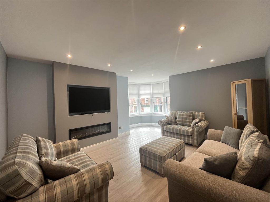Property photo 2 of 16 2.Jpg