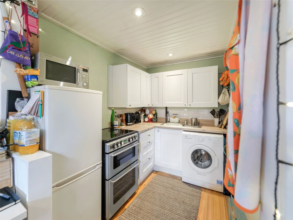 Property photo 3 of 21 Picture No. 20