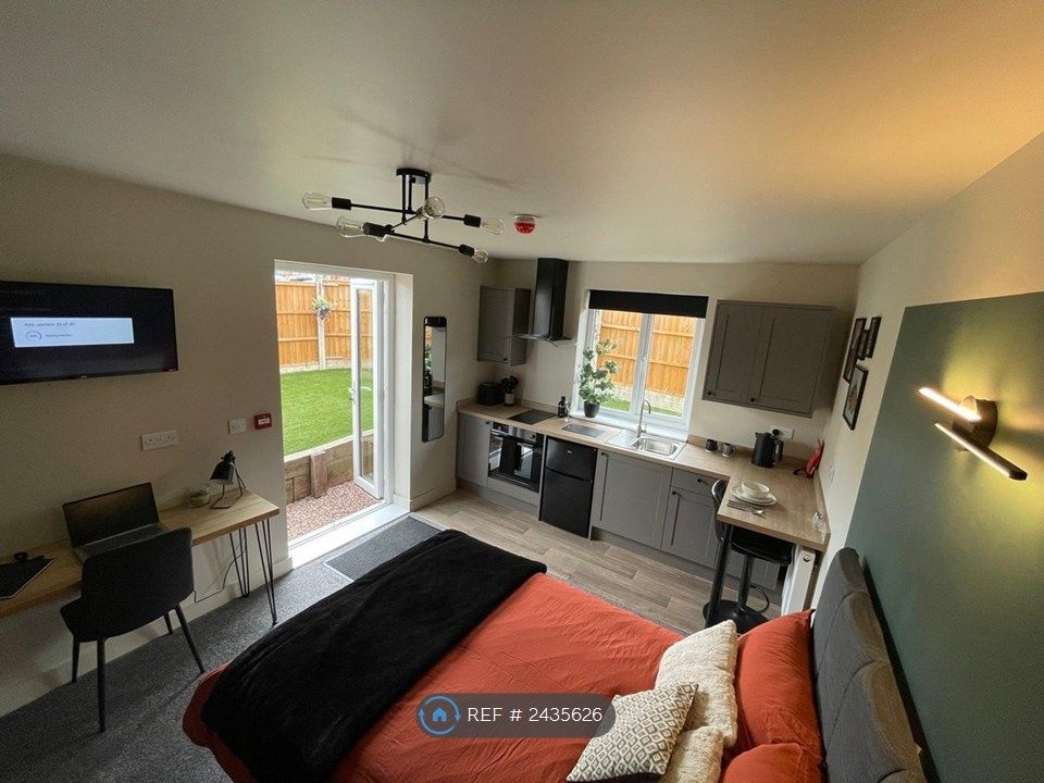 Property photo 1 of 28 Studio 1 With Private Garden And Bench Seat