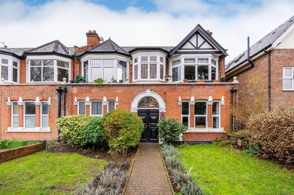 Property photo 1 of 7