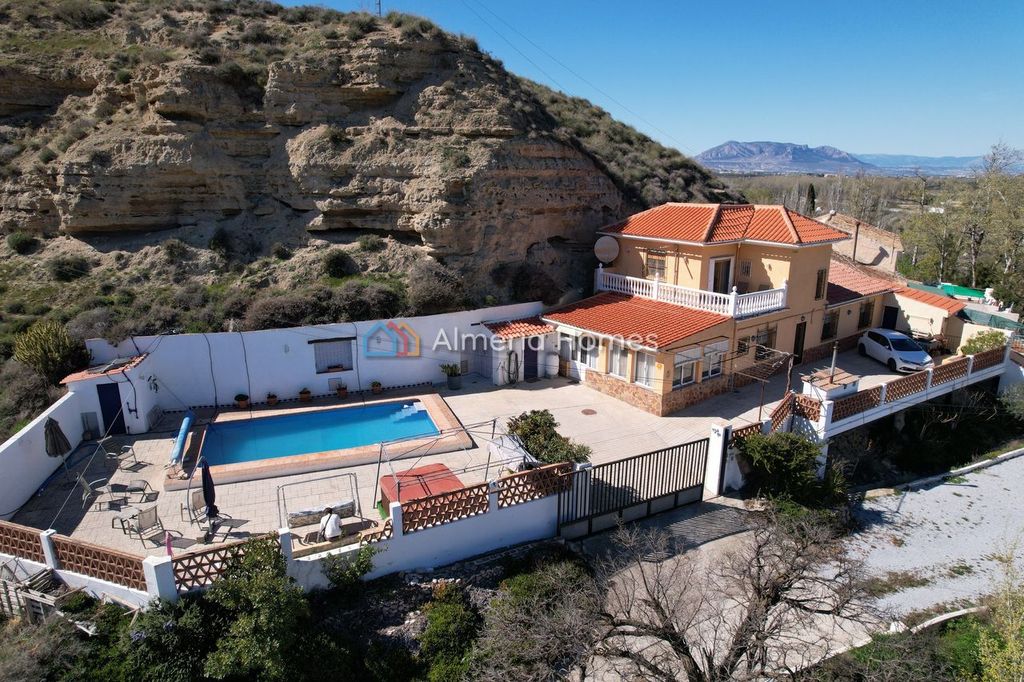 Property photo 1 of 30