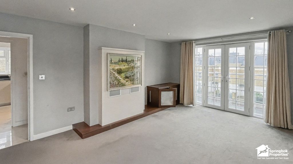 Property photo 2 of 13 Image 2