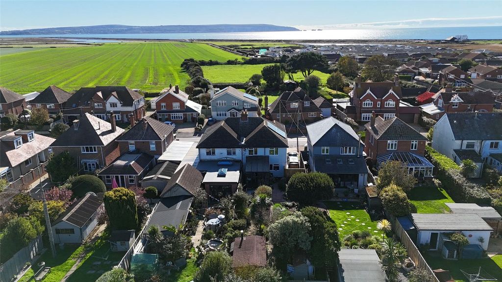 Property photo 2 of 23 Picture No. 57