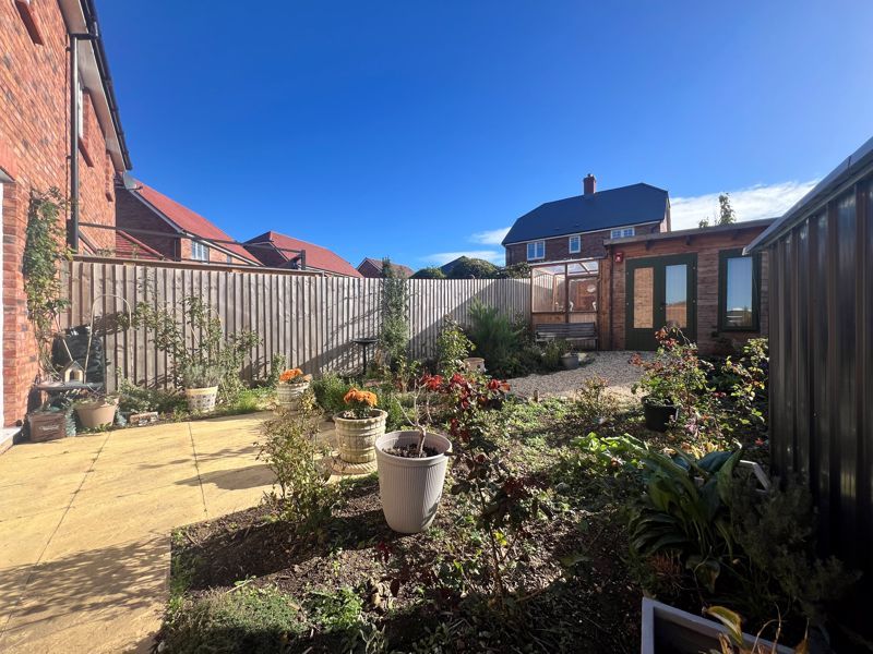 Property photo 2 of 12 Photo 11