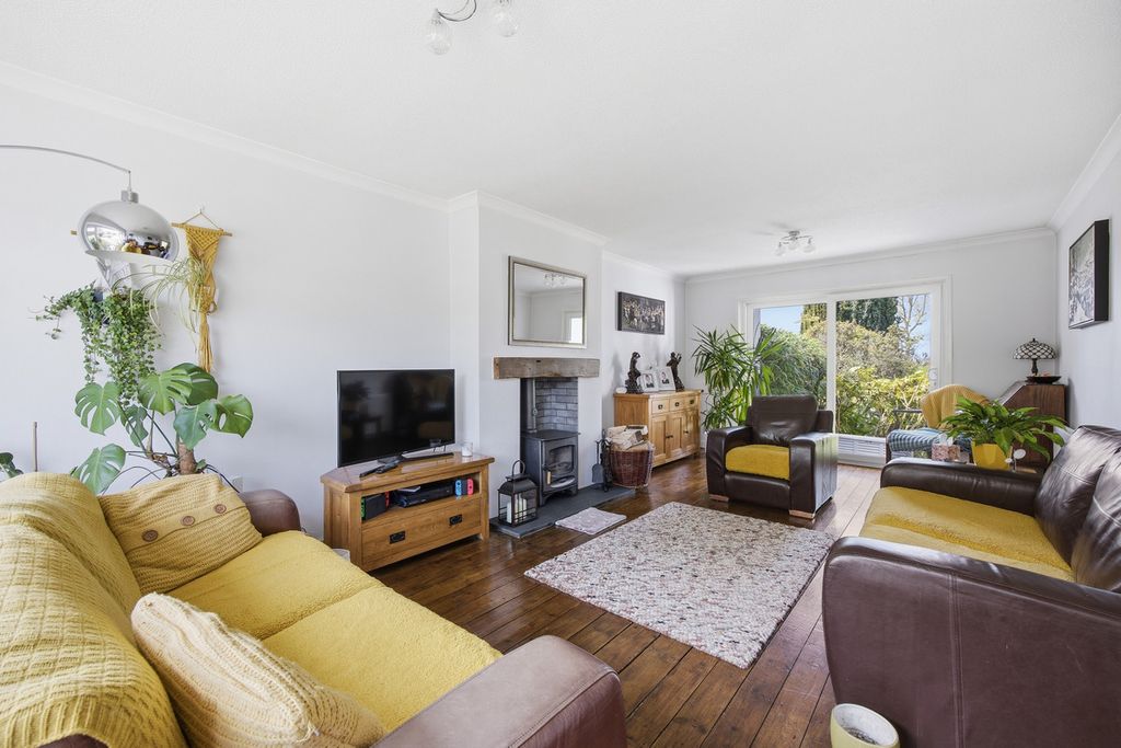 Property photo 1 of 25