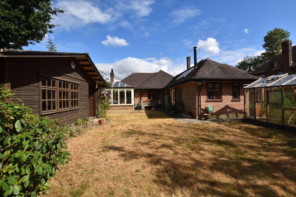 Property photo 3 of 4
