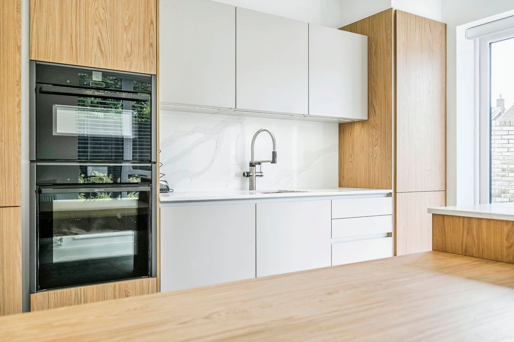 Property photo 3 of 17 Photography