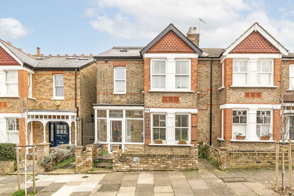 Property photo 1 of 5