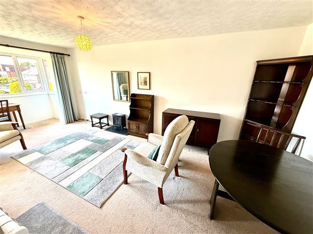 Property photo 2 of 9 Lounge