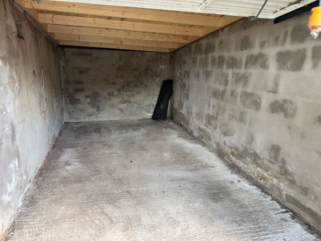 Property photo 2 of 2