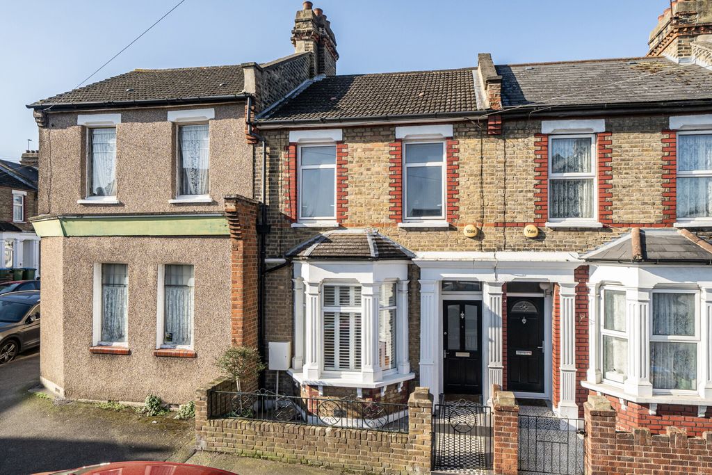 Property photo 2 of 16 External