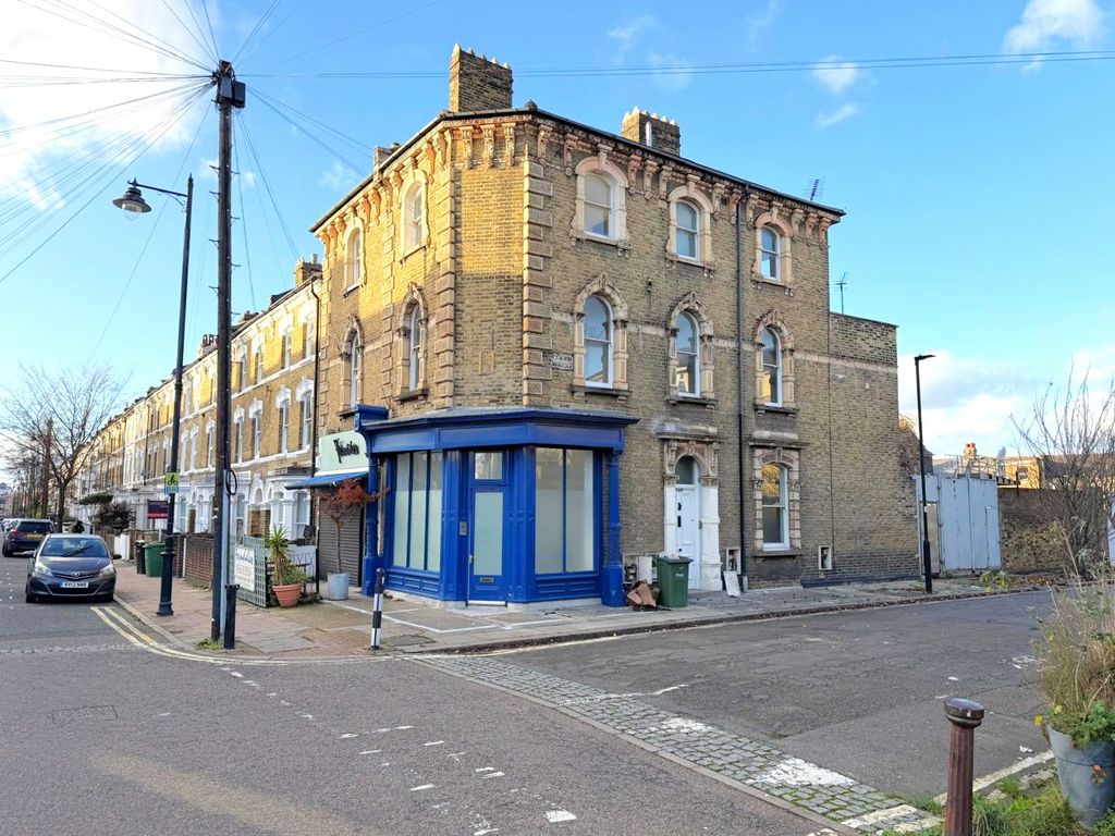 Property photo 1 of 8 Photo-2025-12-10-14-49-42