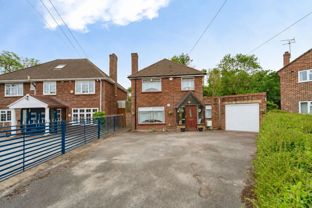 Property photo 1 of 18