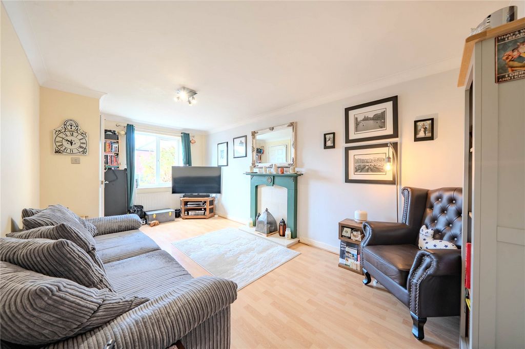 Property photo 2 of 23 Picture No. 08