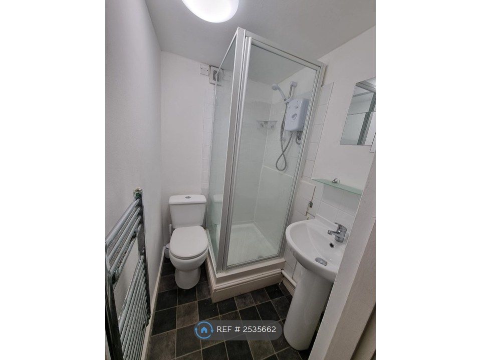 Property photo 1 of 3