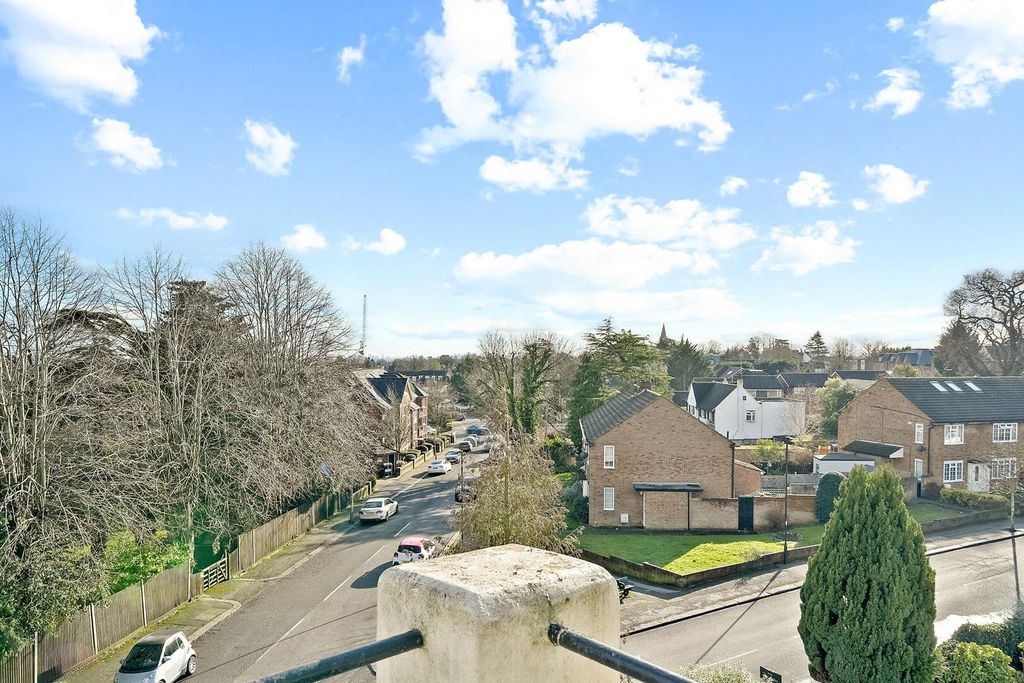 Additional image 24 of 3 bed flat for saleBycullah Road, Enfield EN2